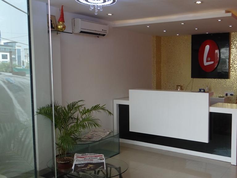 Linear Inn Indore Zewnętrze zdjęcie