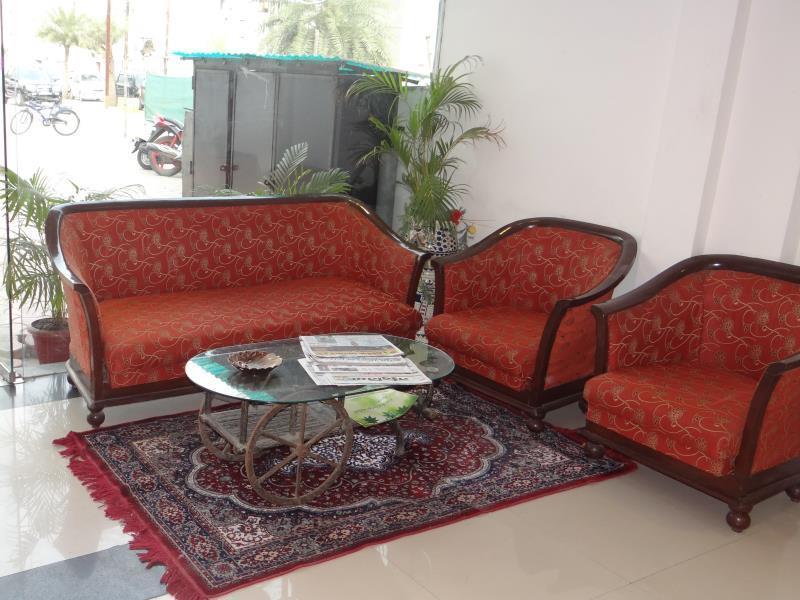 Linear Inn Indore Zewnętrze zdjęcie